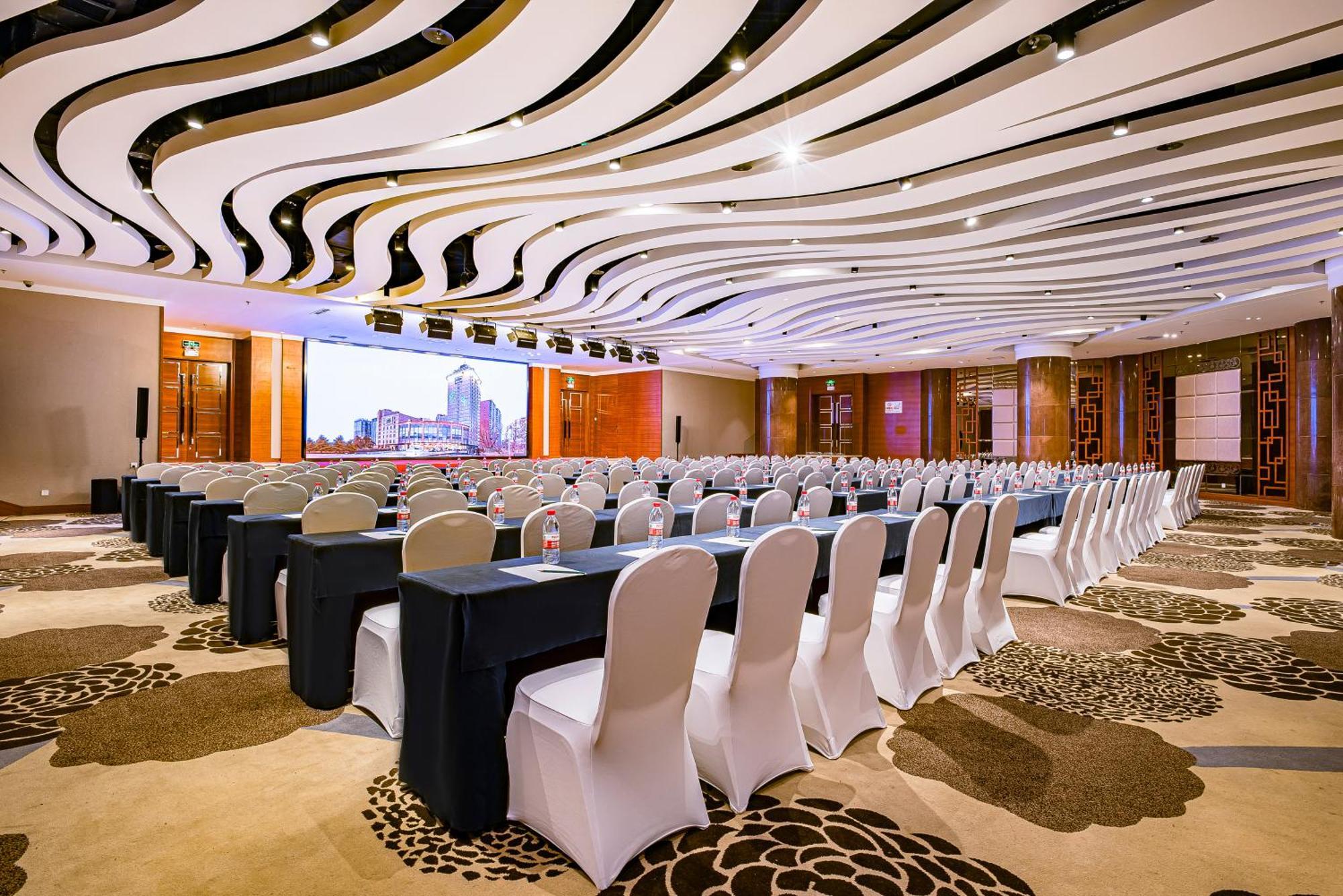 Beijing Feitian Hotel Exterior photo